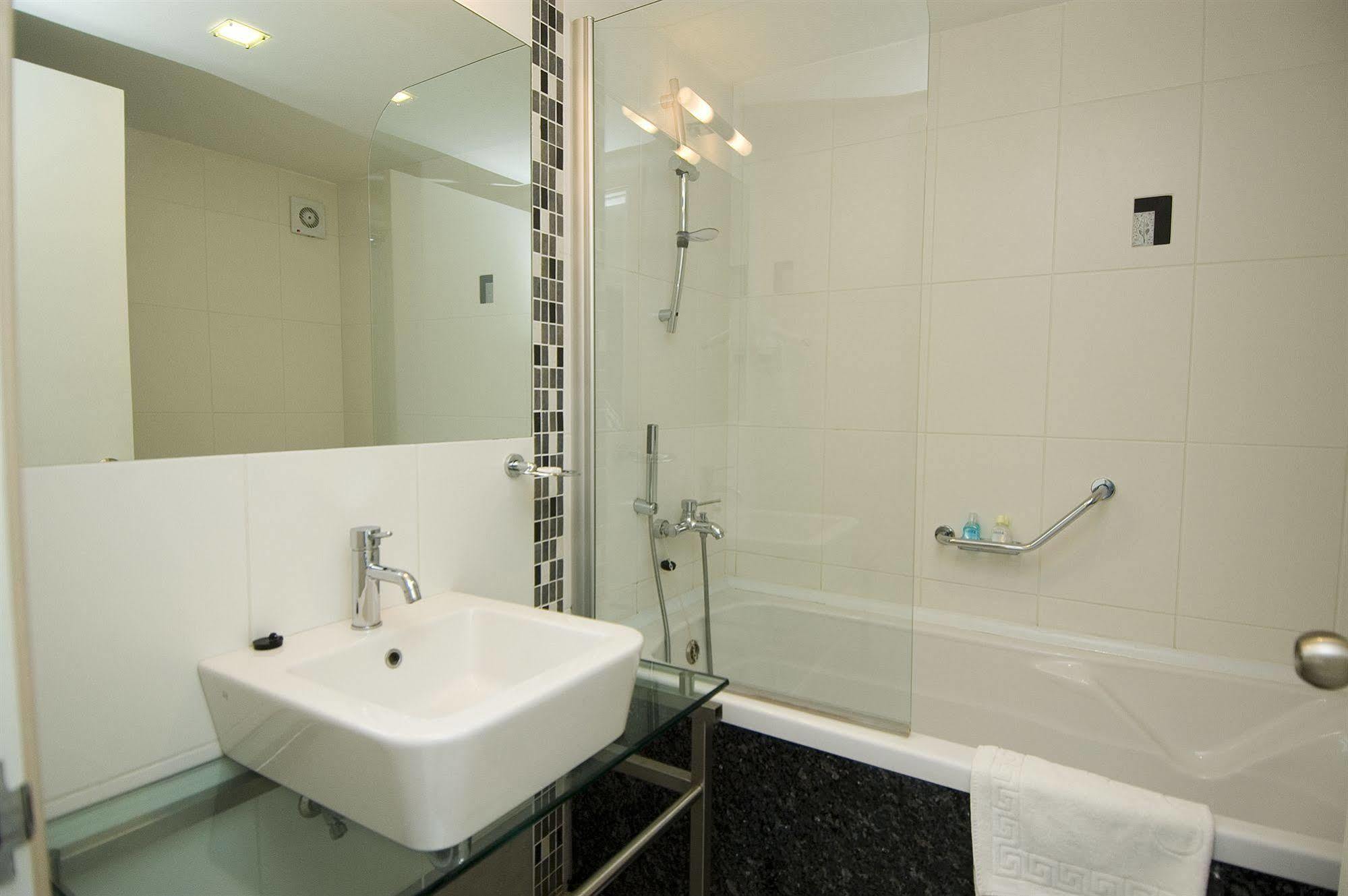 Otel Delta 3*